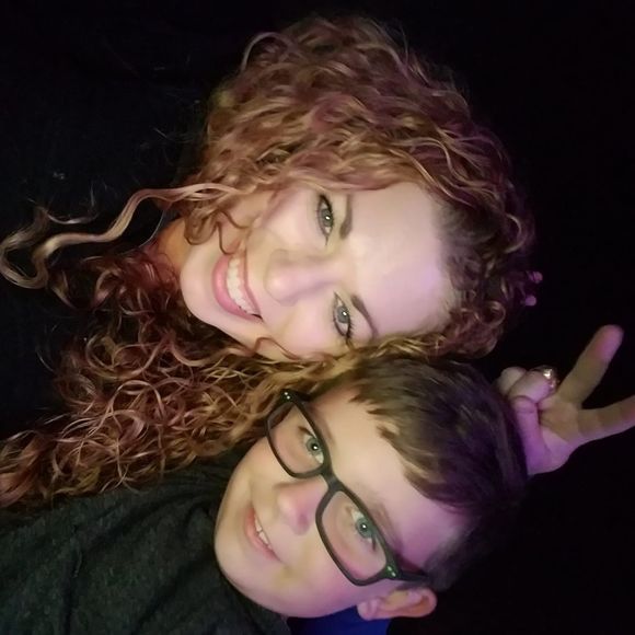 Meet your Posher, Sara - Picture 1 of 1